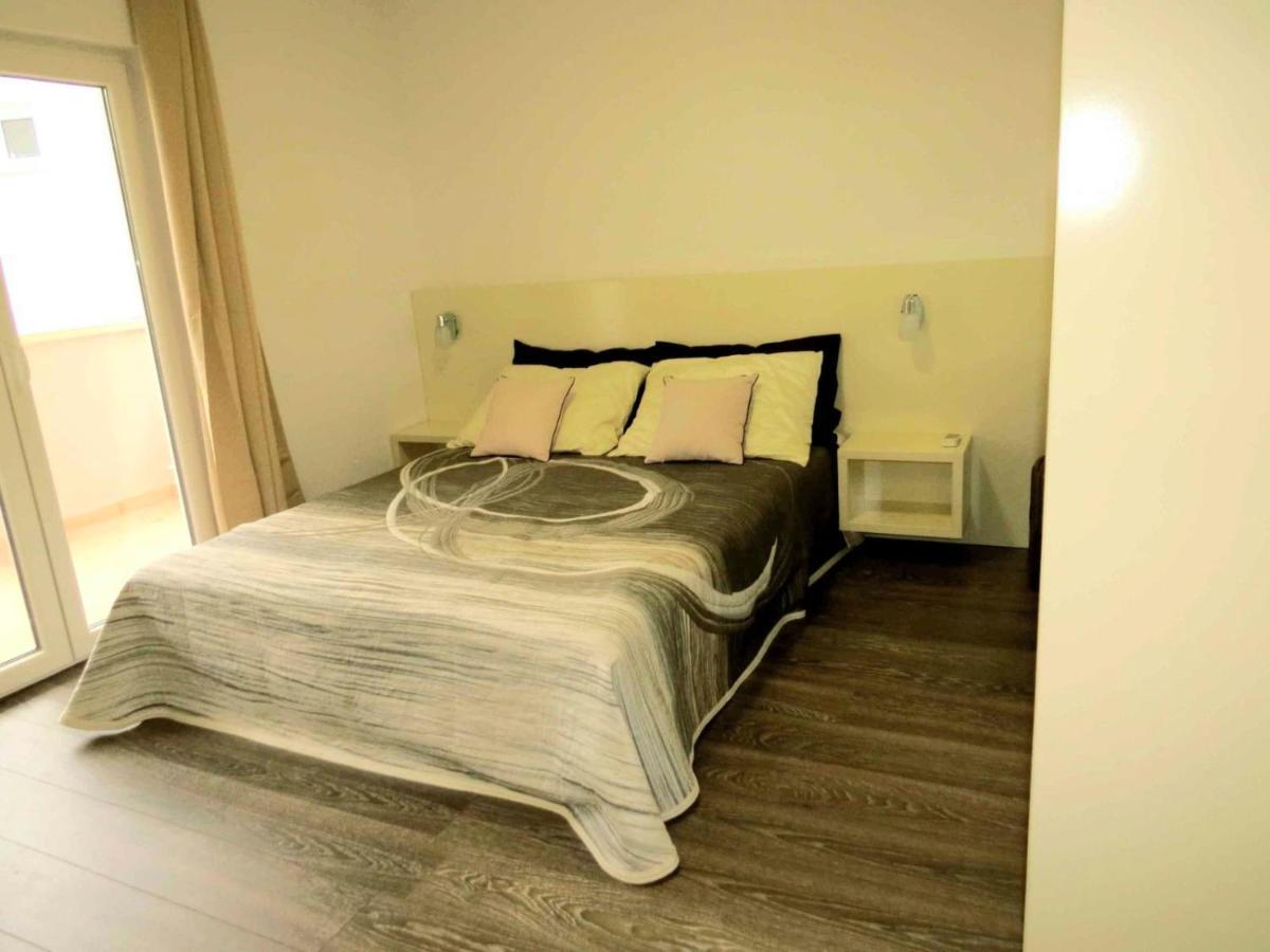 House Merlin Baska Voda Exterior photo